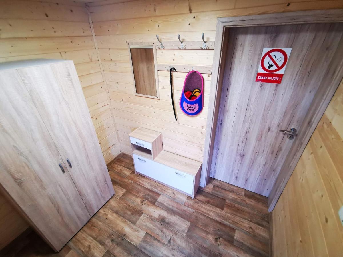 Chata Baska Na Liptove S Vlastnym Dvorom Liptovský Mikuláš Extérieur photo