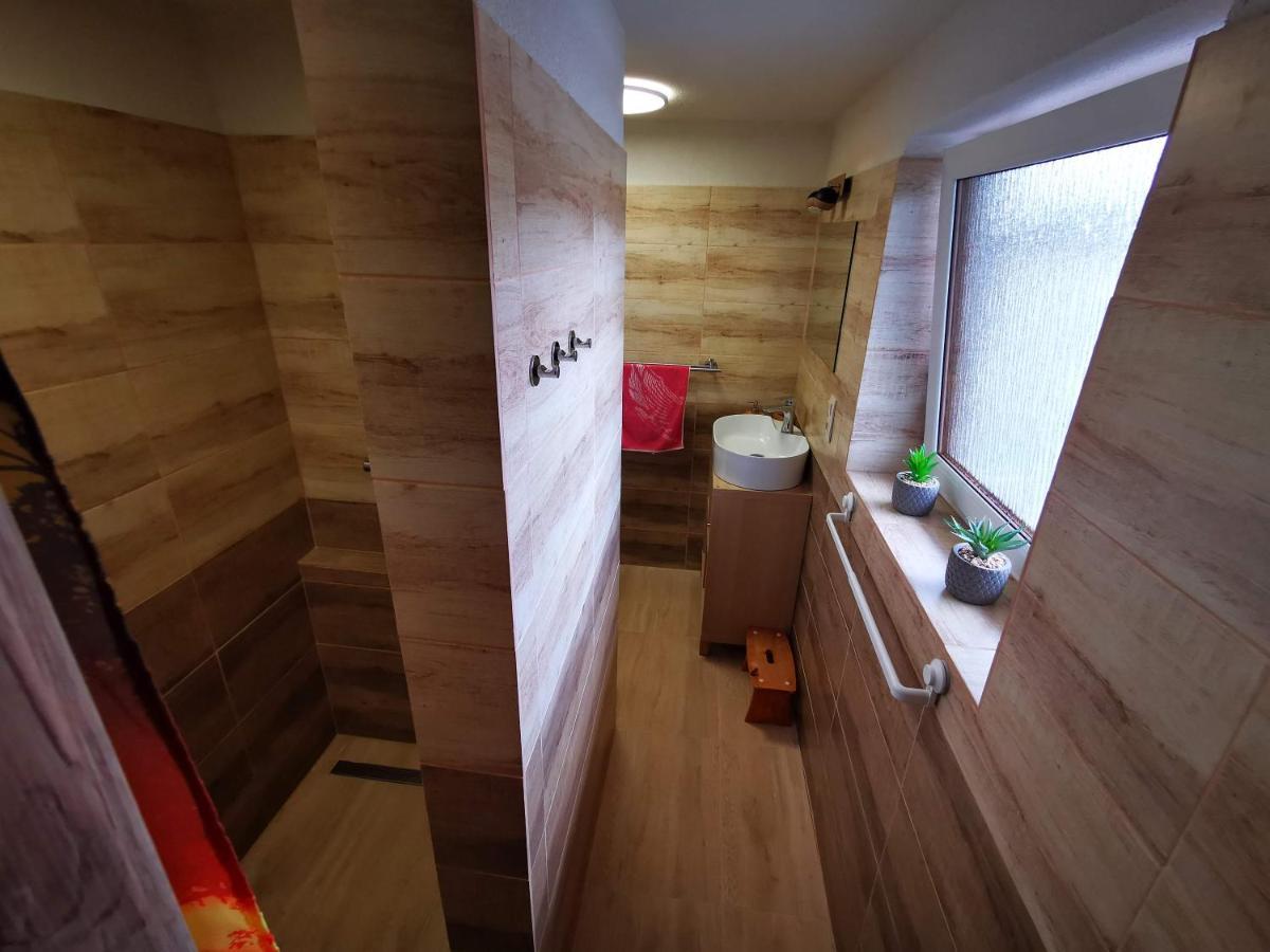 Chata Baska Na Liptove S Vlastnym Dvorom Liptovský Mikuláš Extérieur photo